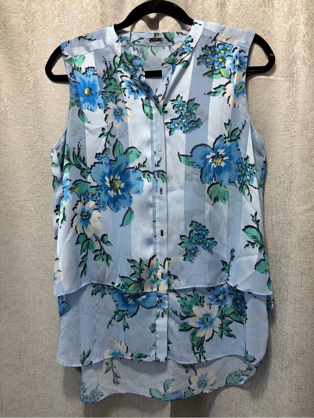 Tahari Light Blue Floral Sleeveless Button-Front Camisole